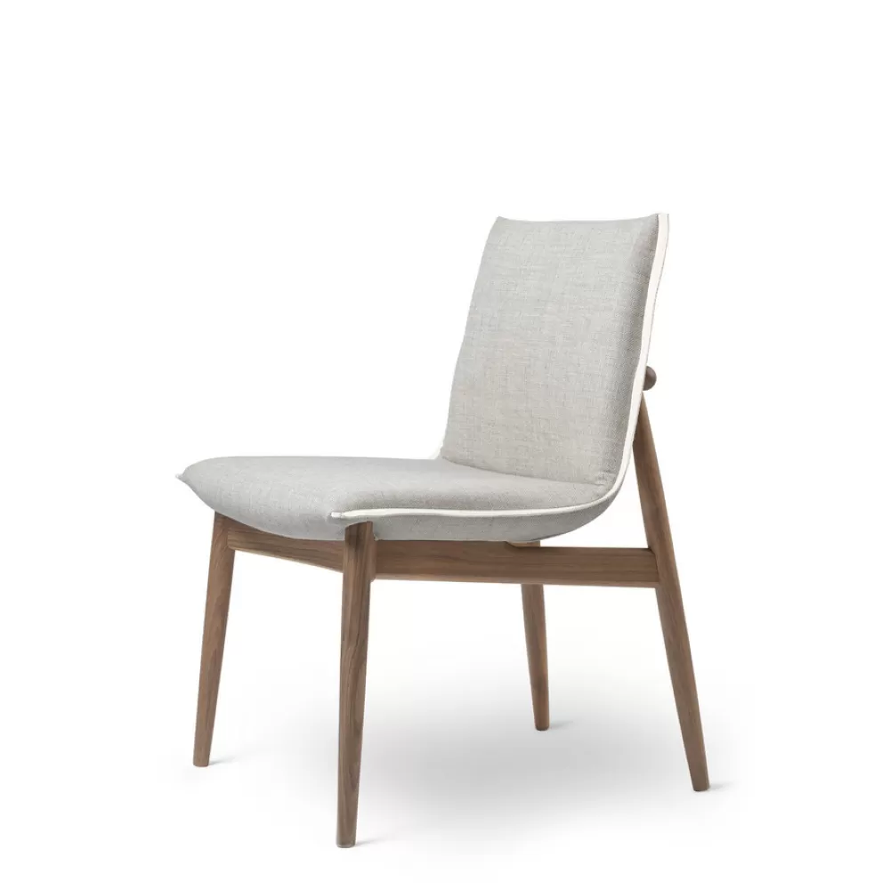 Sedie^Carl Hansen & Søn E004 Embrace Chair | Sedia | Noce