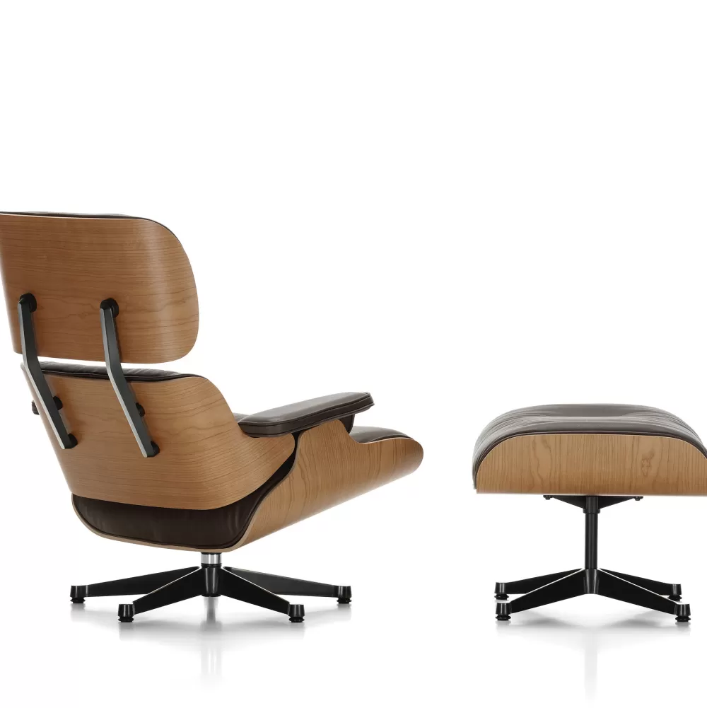 Poltrone Singole^Vitra Lounge Chair & Ottoman | Ciliegio Americano - Pelle Cioccolato