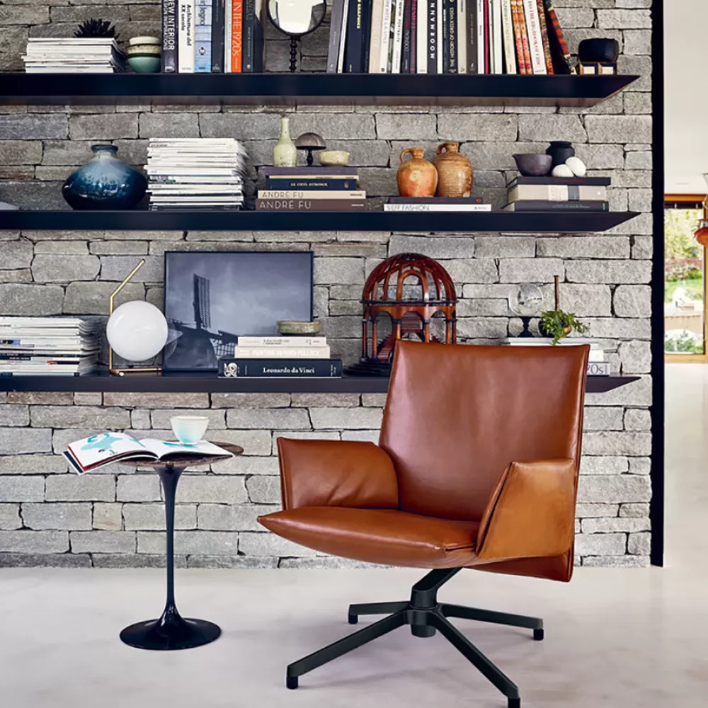 Poltrone Singole^Knoll Pilot Chair | Poltrona Schienale Basso - Pelle Venezia Cognac | Ex-Display